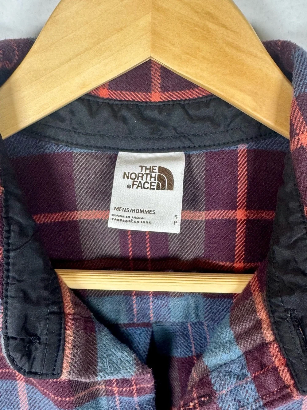 The North Face 100% Cotton Flannel Plaid Button Up Shirt Men’s Small Cabincore